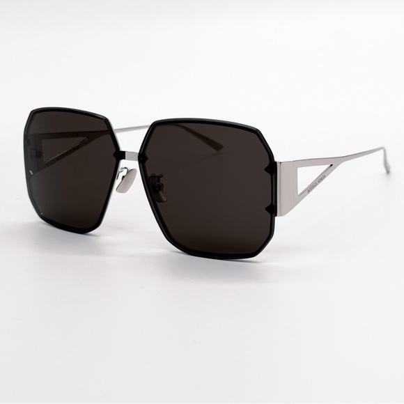 NEW BOTTEGA VENETA BV1085SA 001 SILVER GREY WOMEN SUNGLASSES BOTTEGA VENETA - Picture 4 of 11
